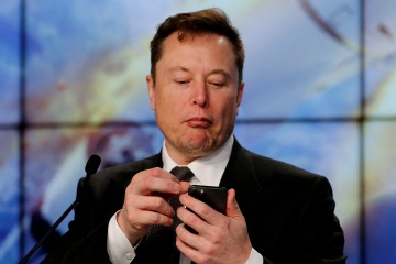 Dentro de los correos electrónicos de trabajo secretos de Musk que NADIE en SpaceX o Tesla puede ver